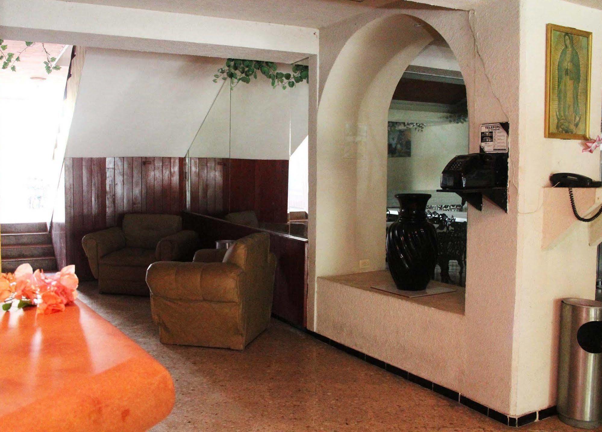 Hotel Suites Elia Noemi Мерида Екстериор снимка