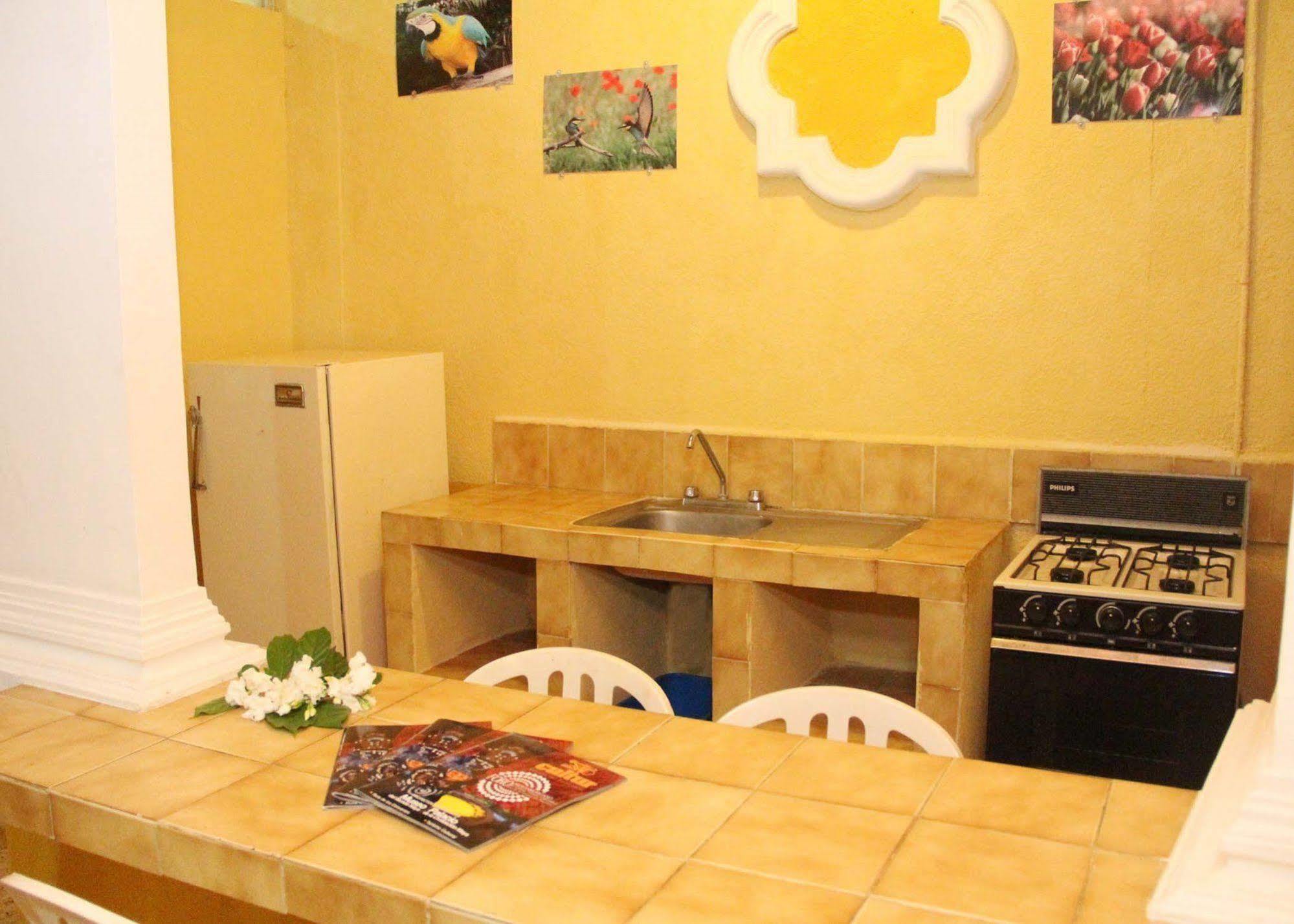 Hotel Suites Elia Noemi Мерида Екстериор снимка